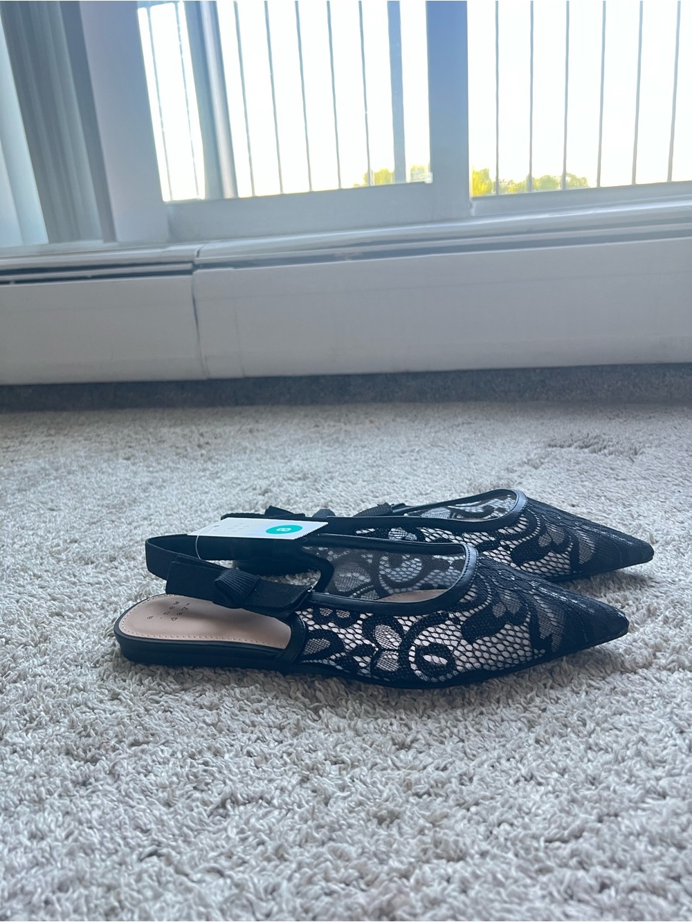 Black Lace Slingback Pointed Flats - Women. Size 8 - Picture 3 of 3